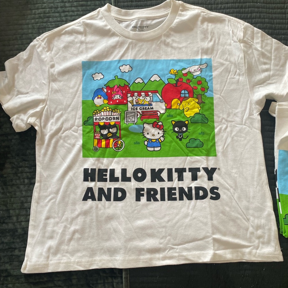 Sanrio White Hello Kitty and Friends Graphic Tee - Multicolor Print